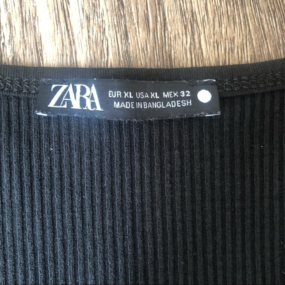 Zara Basic Short Sleeve Ribbed Crop Top - Picture 2 of 7